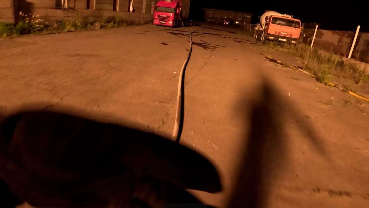 Footage shows attack: Russian drone attacks firefighters while they extinguish a fire