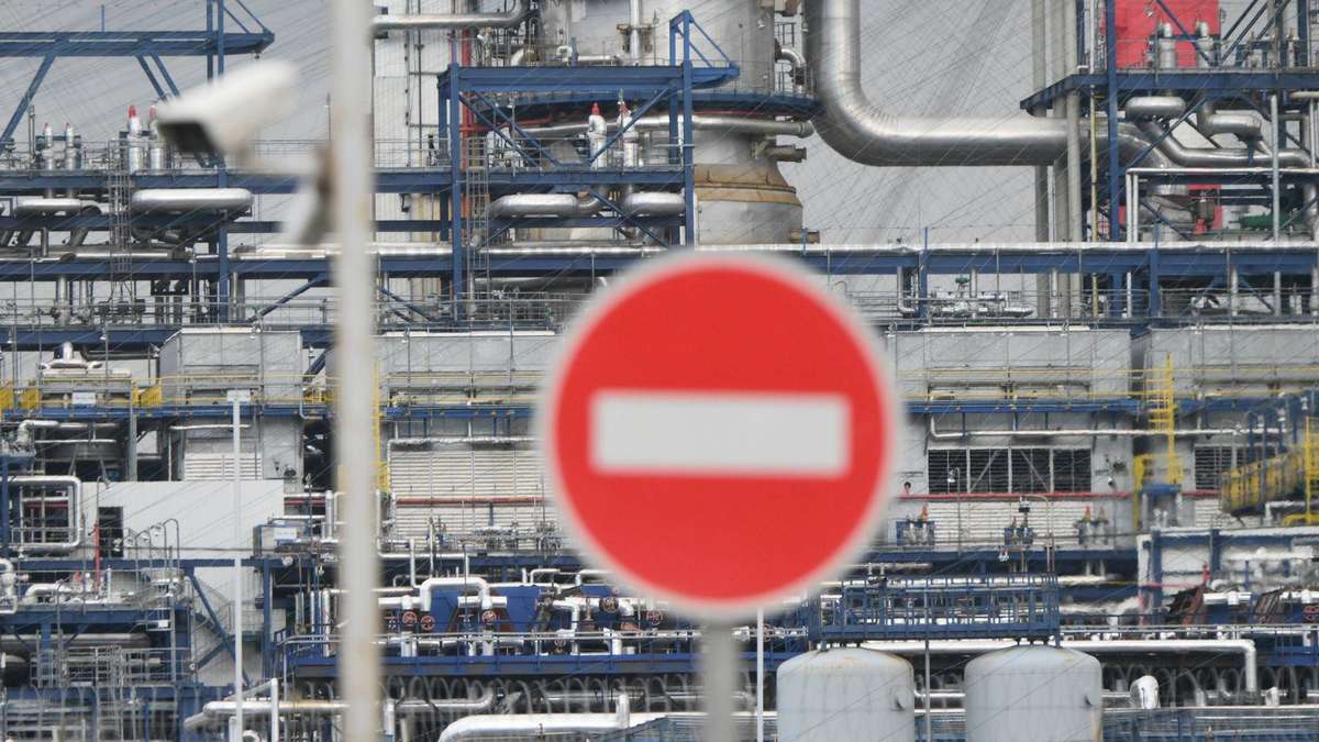 No collapse, but dangerous wear and tear: What threatens Russia's oil sector according to experts