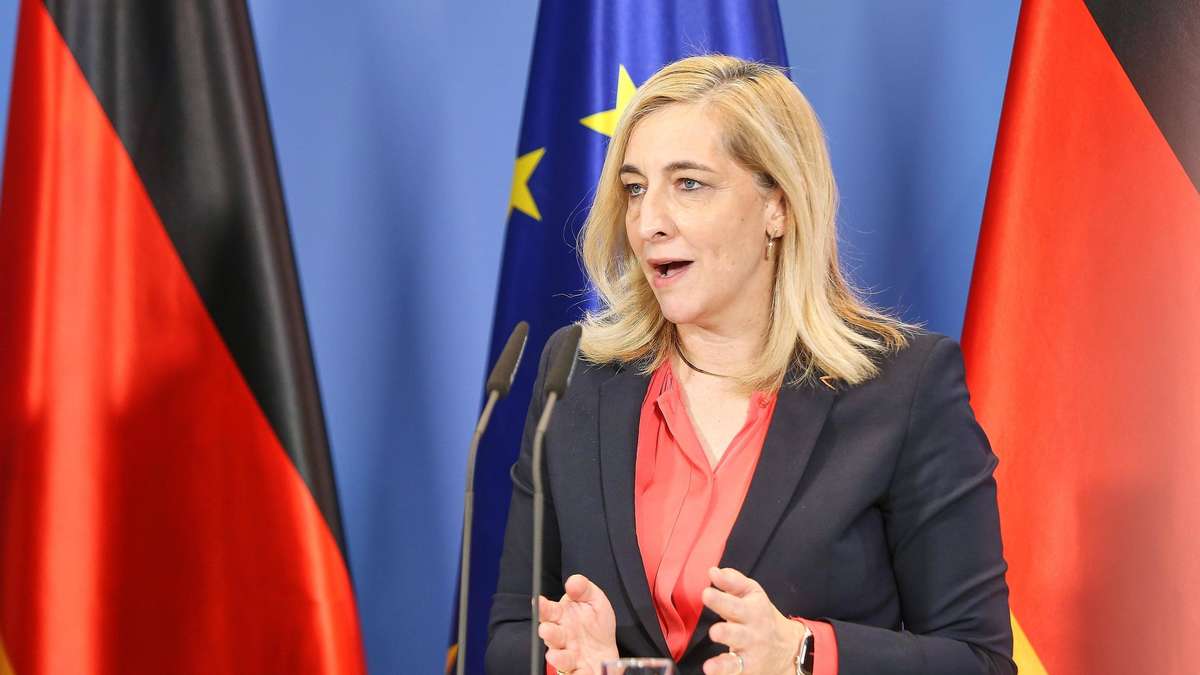 Intelligence reform: BND and constitutional protection are now allowed to fight back