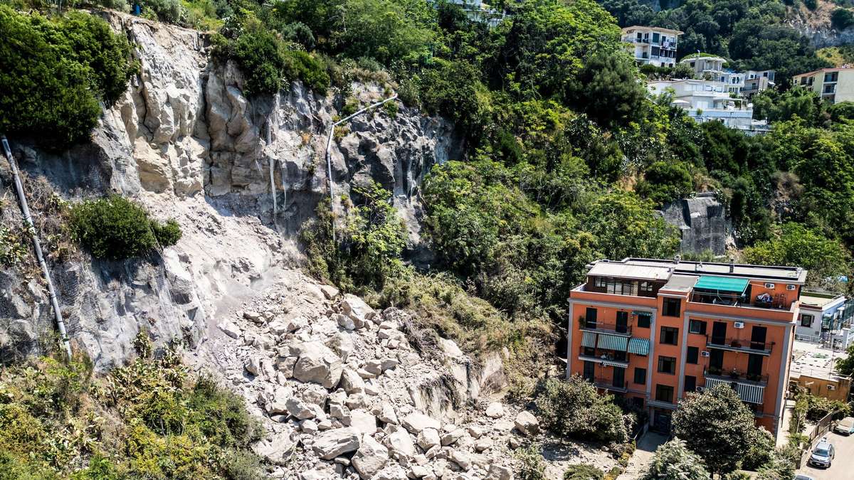 Earthquake at the supervolcano also hits holiday island: ferries diverted, tickets become more expensive