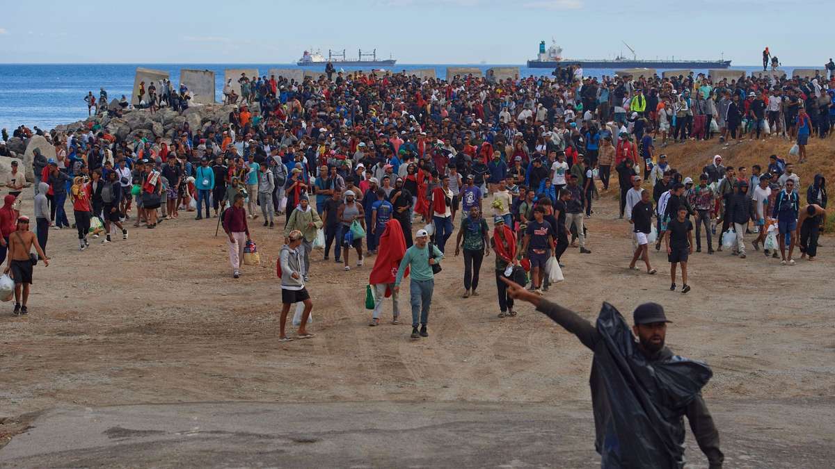 Spain’s intelligence service was silent: How 72,000 migrants overran Ceuta – and no one warned
