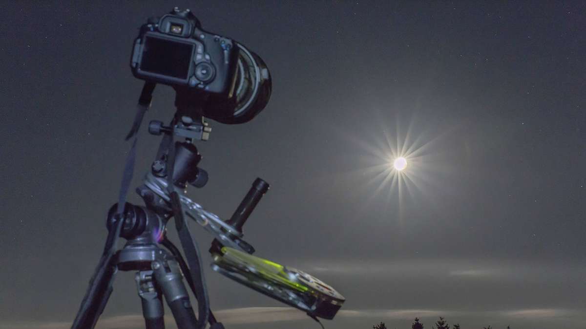 Lunar eclipse on Friday morning: How the best photos succeed