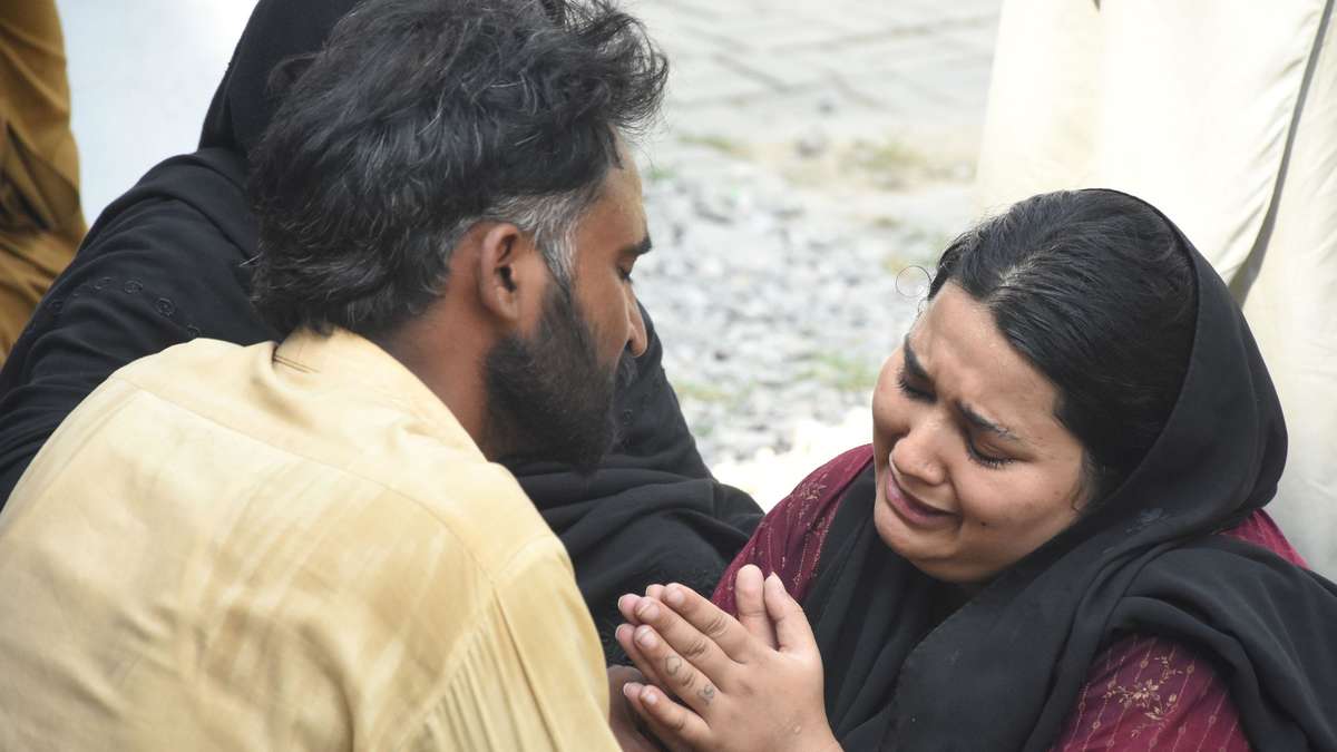 Fire on maternity ward: 14 babies die in Pakistan’s largest public hospital