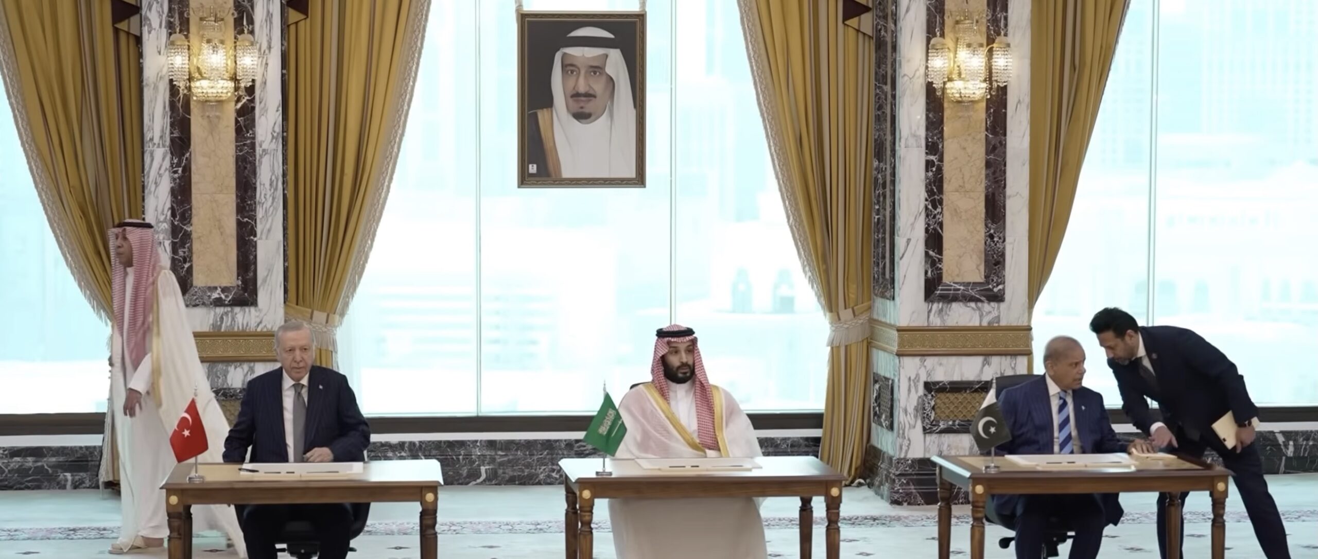 The defense agreement signed by Saudi Arabia, Turkey and Pakistan does not pursue nuclear ambitions, the signatories assure