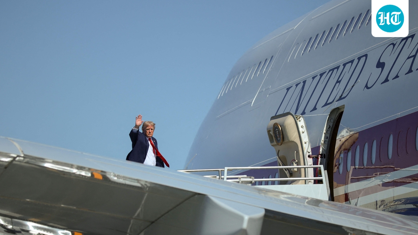 White House releases documents on FBI probe into Trump and Russia ties