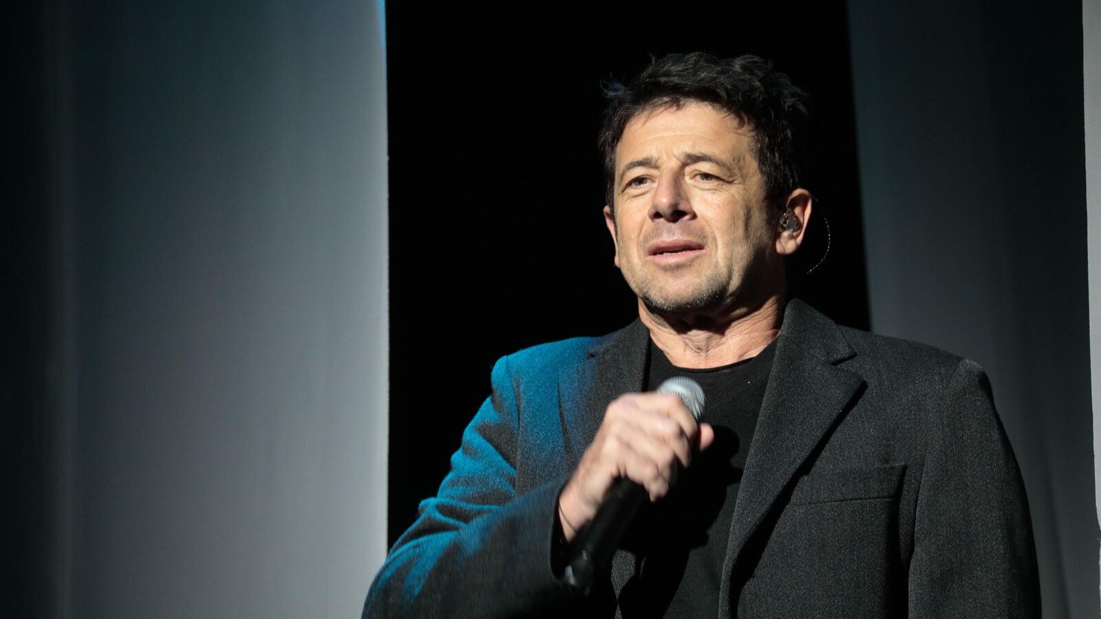 "Patrick Bruel is not welcome," said the Mayor of Amiens