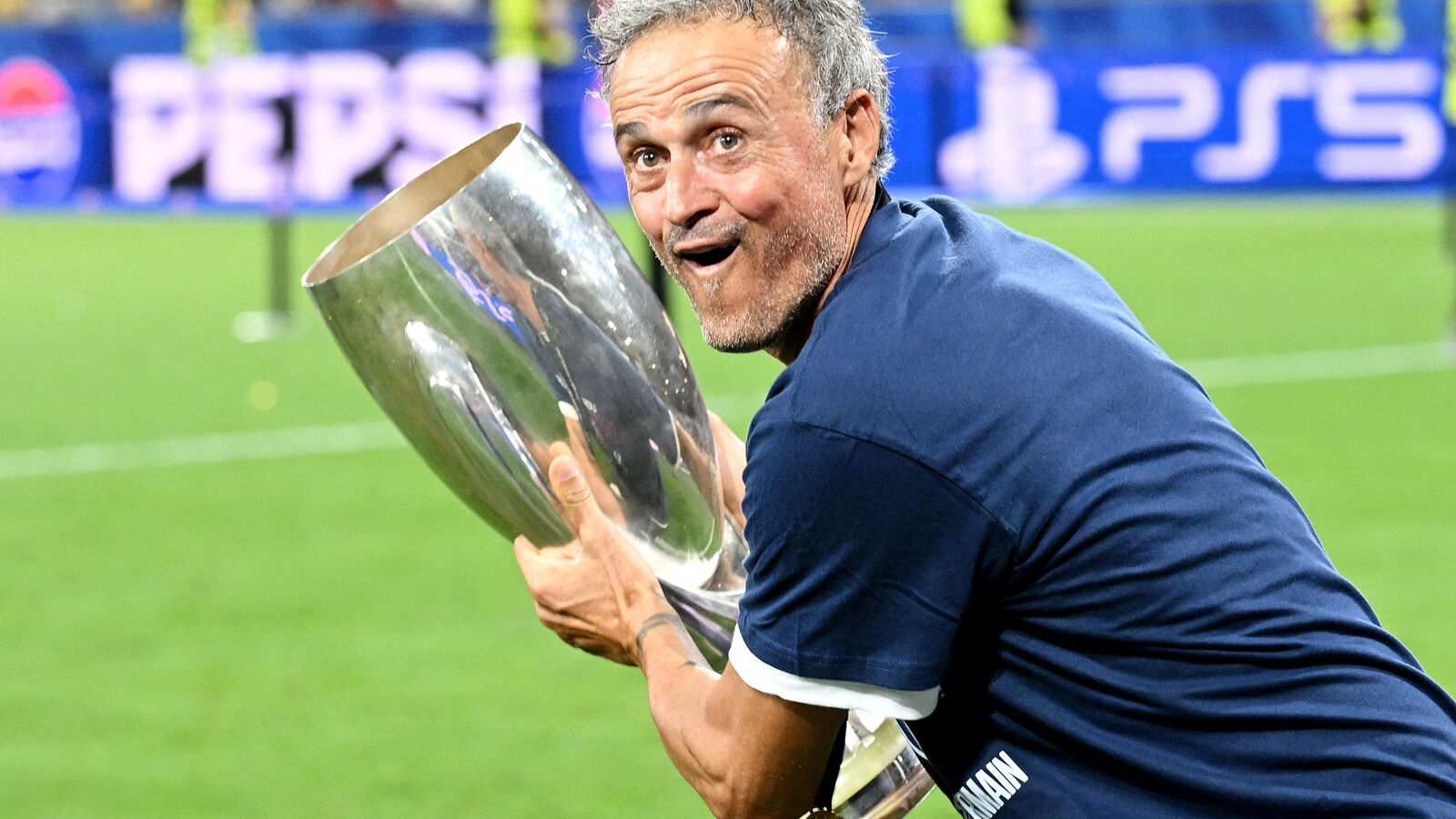 PSG-Aston Villa 2-1: "The Champions League? Never say two without three," warns Luis Enrique after the Supercut