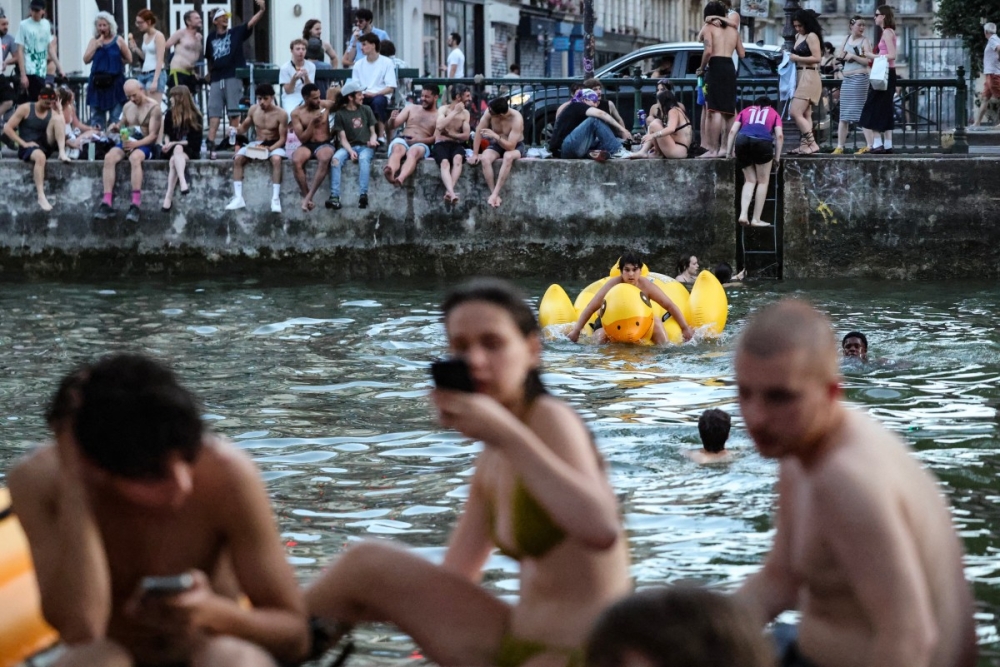 As heat wave smothers Europe, some hospital rooms lack AC
