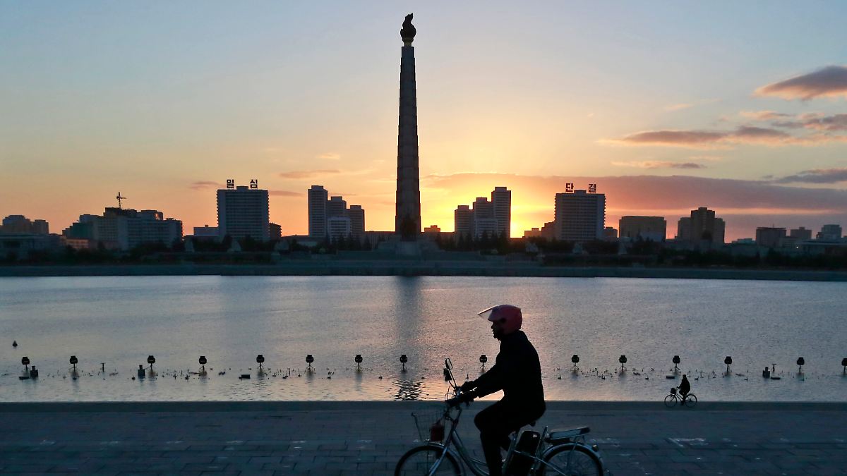 Na Meal! - North Korea recommends dog meat against the heat