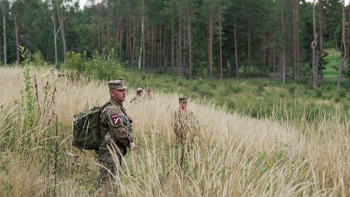 Latvia: Downed drone from Belarus flown in