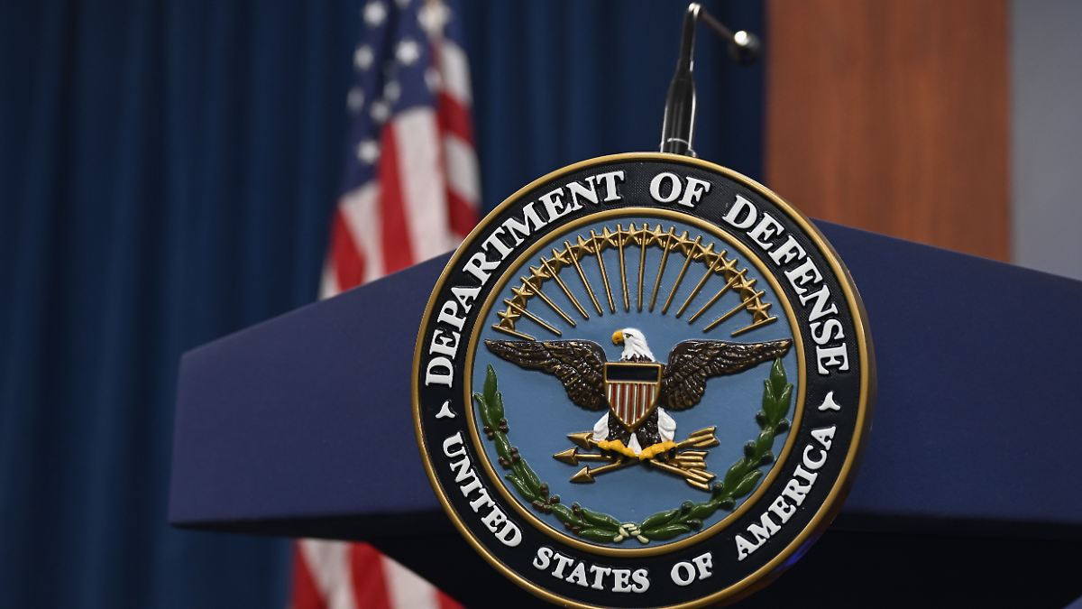 All too disobedient?: Pentagon tosses out leadership of US military newspaper Stars and Stripes